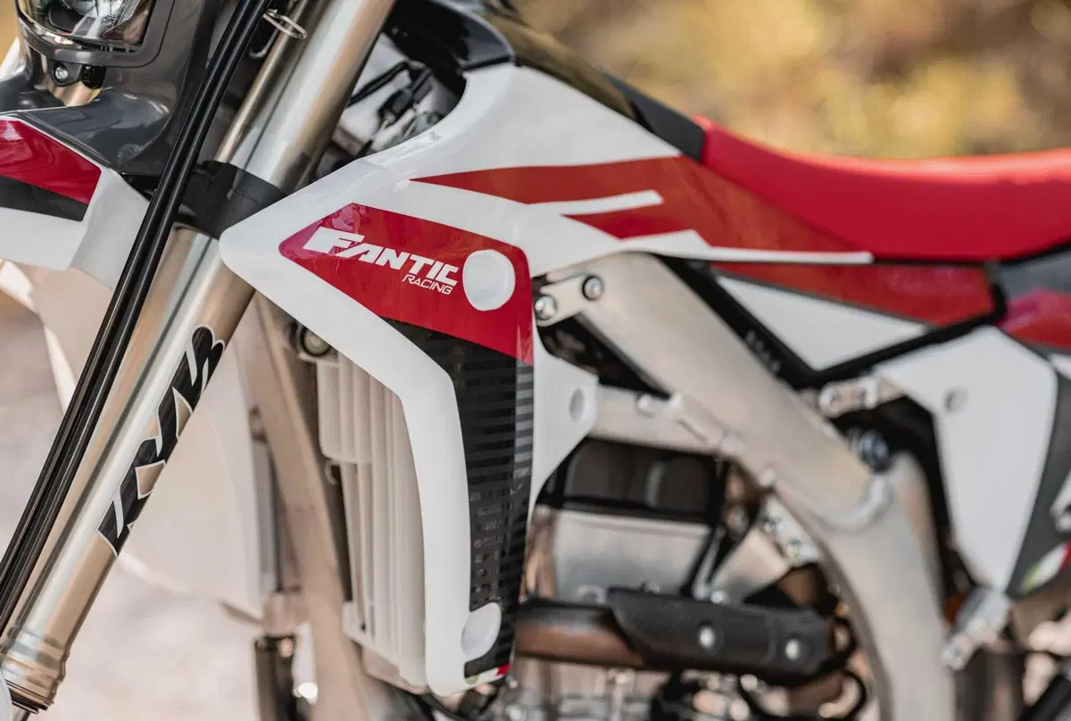 Fantic Cross/Enduro 2023 PROVA ANTEPRIMA: vi diciamo come va tutta la gamma (48)