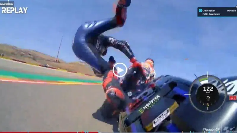 MotoGP 2022. Alpinestars: "La cerniera della tuta di Fabio Quartararo &egrave; stata rotta dalla gomma della moto, sollecitazione mai vista"