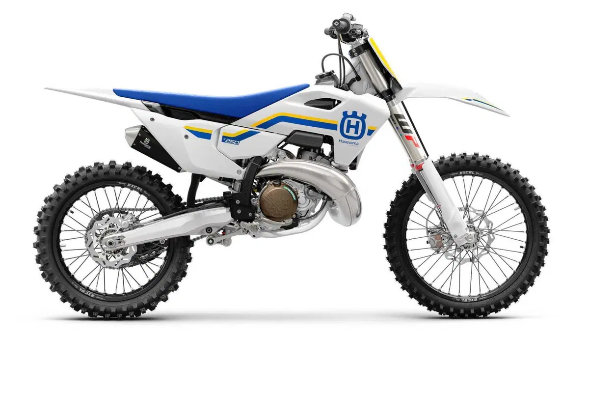 Husqvarna lancia i modelli off road Heritage. Perché le vittorie vanno ricordate (10)