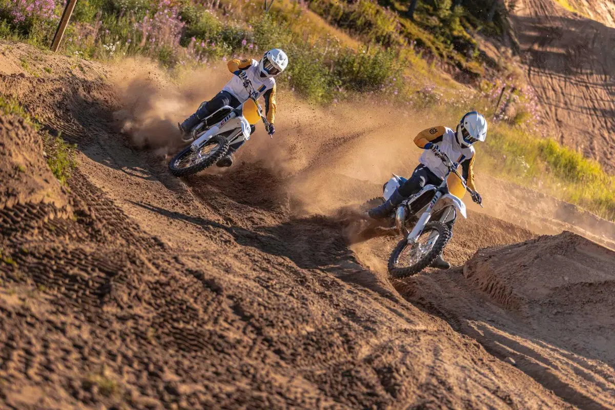 Husqvarna lancia i modelli off road Heritage. Perché le vittorie vanno ricordate (14)