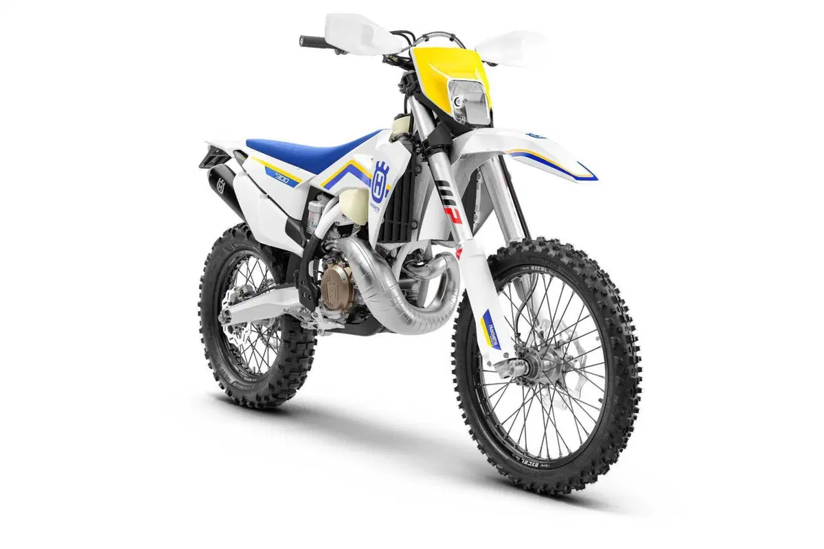 Husqvarna lancia i modelli off road Heritage. Perché le vittorie vanno ricordate (19)