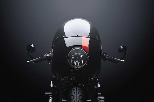 “La Poderosa”, in questo caso una Honda CB 750 ben trasformata (2)