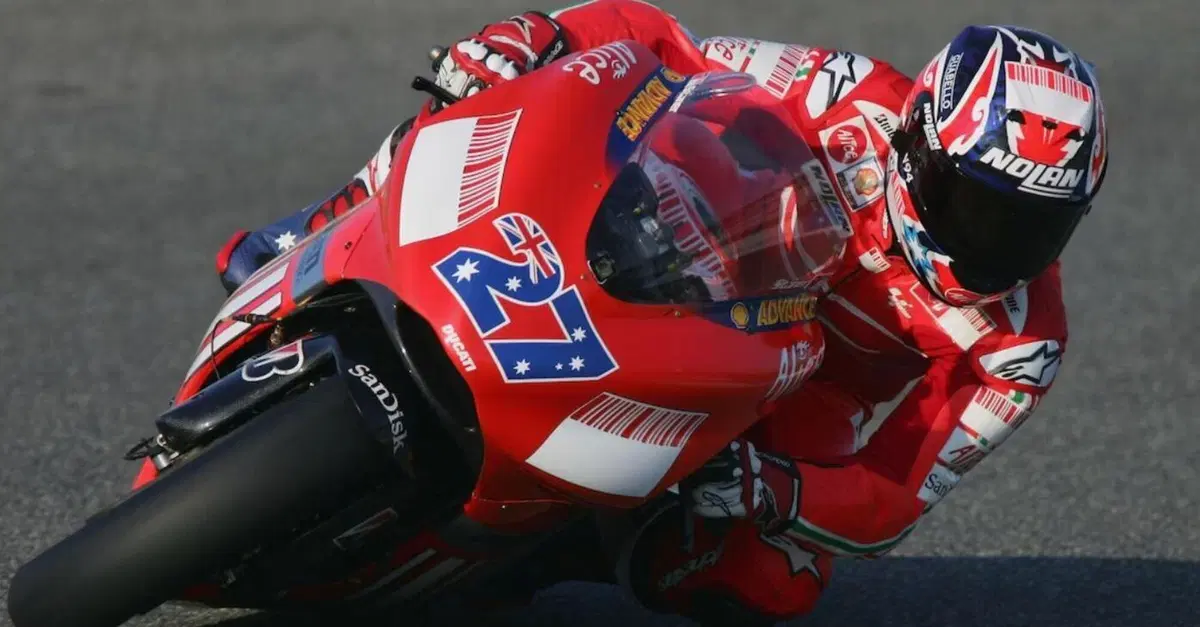 Casey Stoner: &ldquo;C'&egrave; troppa elettronica&rdquo;. E ritorna a Phillip Island con Vermeulen