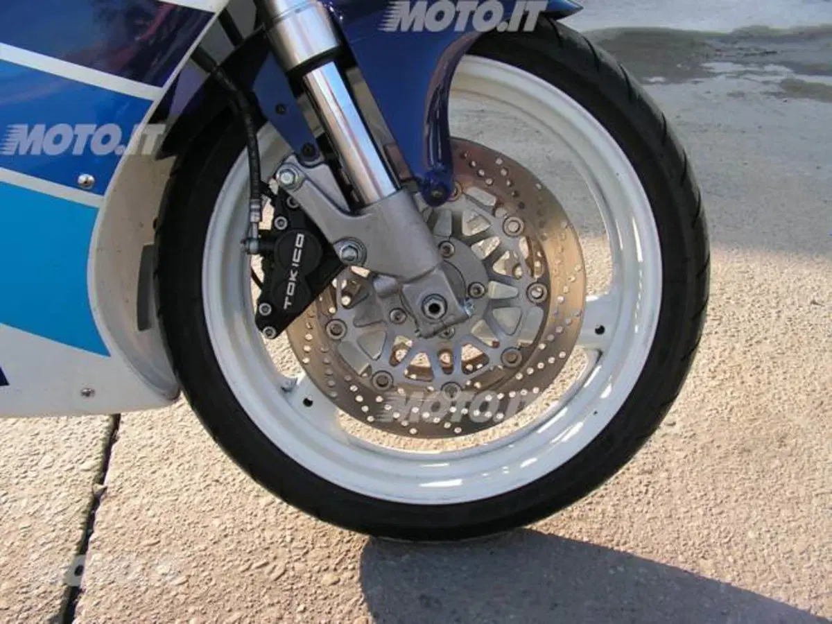 Le Belle e possibili di Moto.it: Suzuki RGV 250 (5)