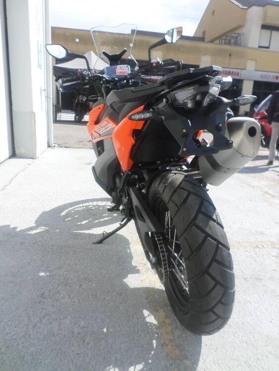 KTM 890 Adventure (2022) (3)