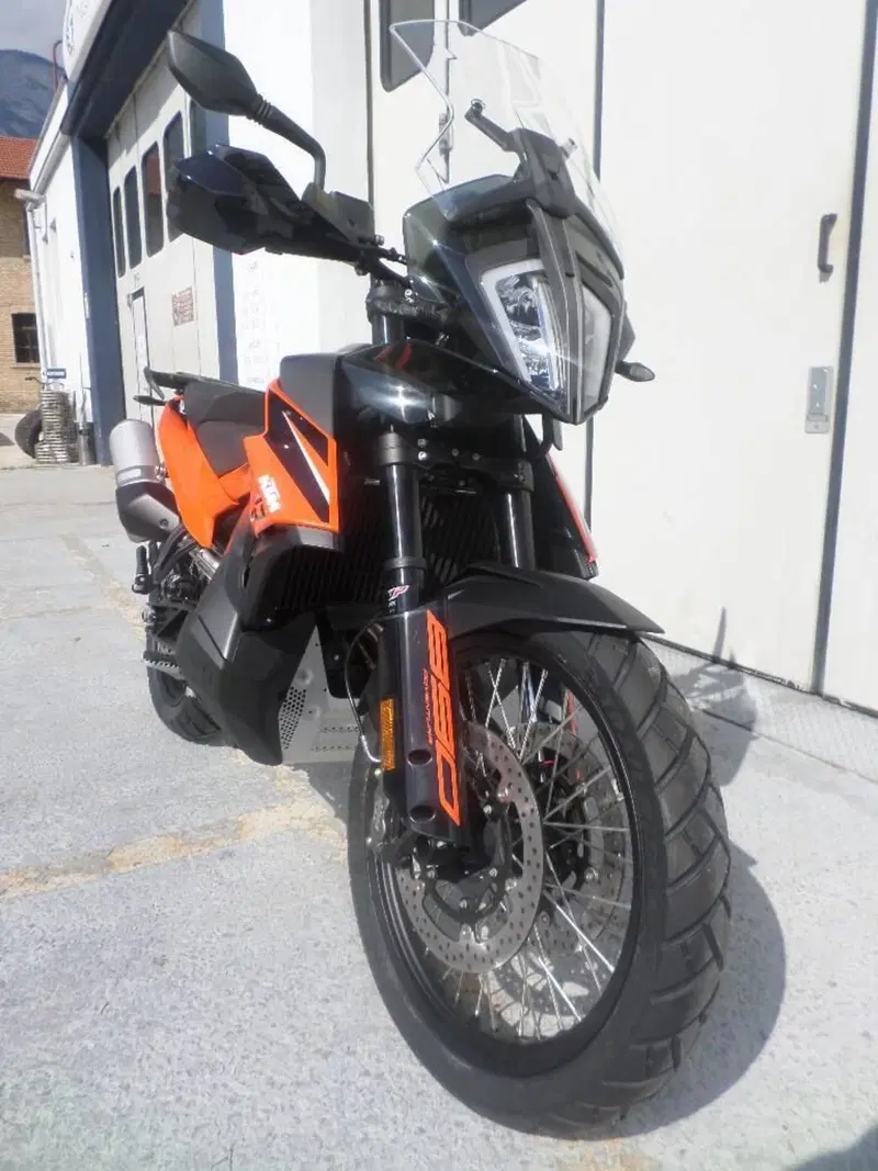 KTM 890 Adventure (2022) (6)