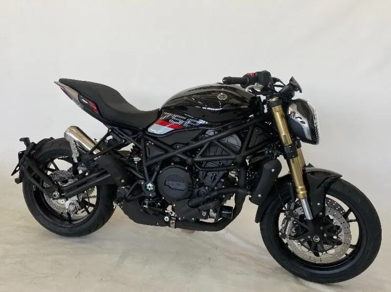 Benelli 752 S (2022 - 25) (3)