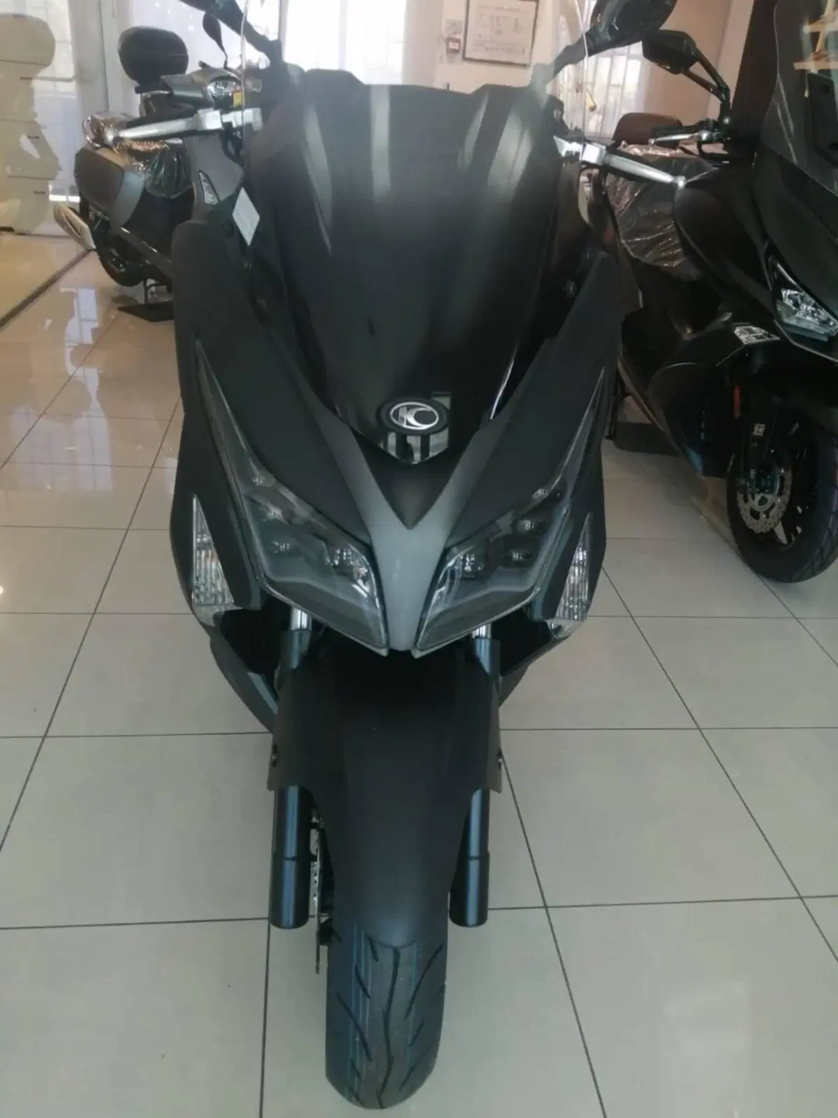 Kymco X-Town 300i (2021 - 24) (2)