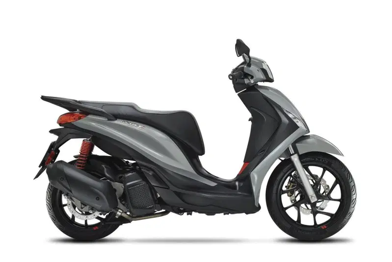 Piaggio Medley 200 (2025 - 26) (5)