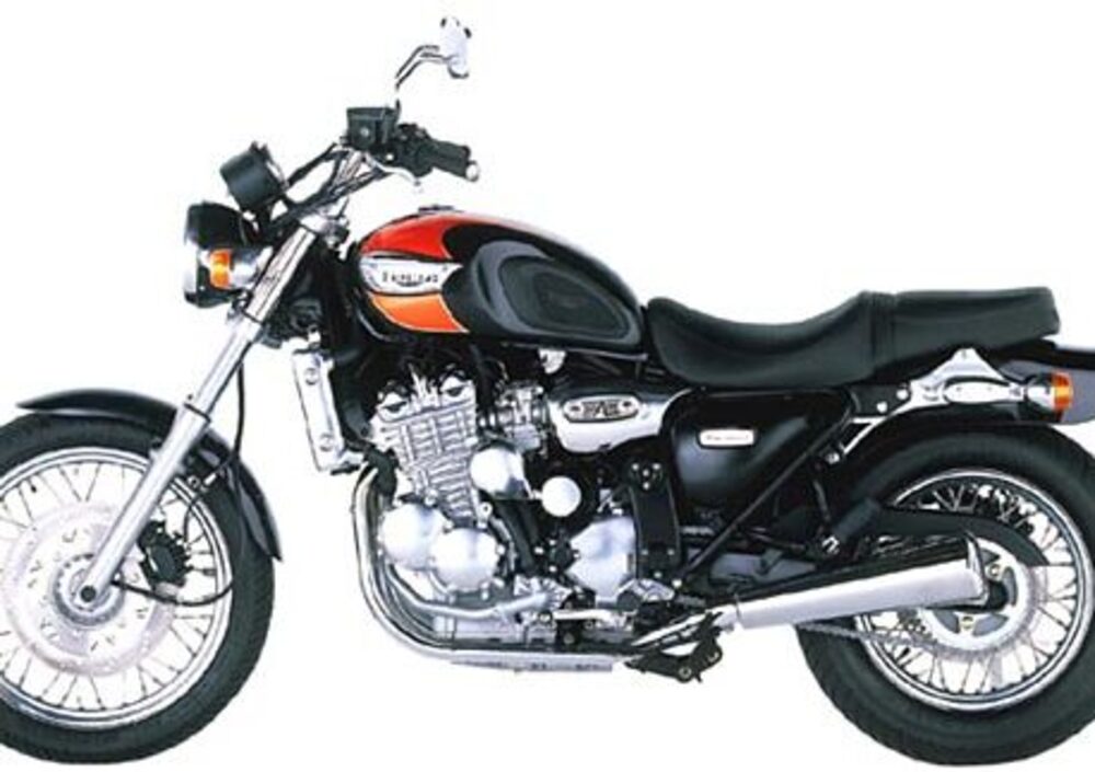 triumph adventure 900