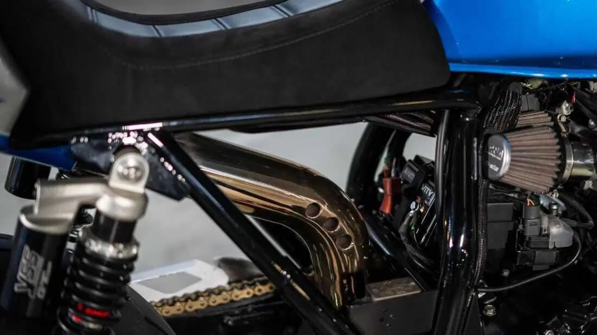 Suzuki GSX1400. Così è diventata Racer (14)