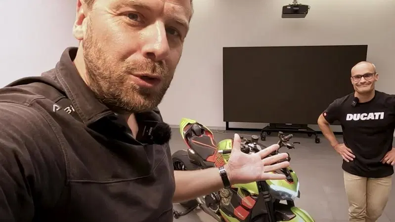 Masterpilot: "Ducati Streetfighter V4 Lamborghini, come una Huracan STO... Ma pi&ugrave; esclusiva!" [VIDEO]