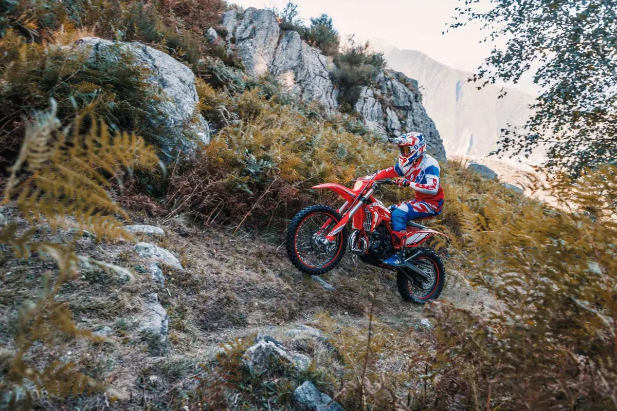 Beta presenta la Xtrainer, 250 e 300, del 2023. Con diverse novità (12)