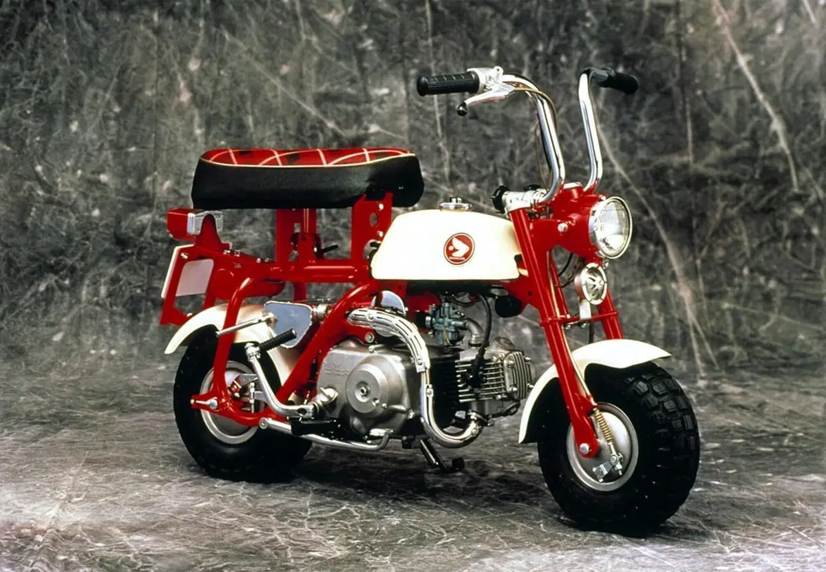 Honda Monkey 125 edizione 2023. Ha più di 60 anni ma non li dimostra (23)