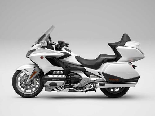 Le Honda Gold Wing 1800, con l'esclusivo Airbag, si aggiornano per il 2023 (8)