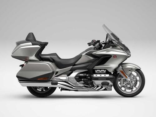 Le Honda Gold Wing 1800, con l'esclusivo Airbag, si aggiornano per il 2023 (5)