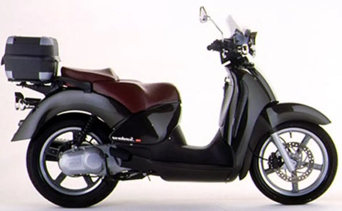 Aprilia Scarabeo 150 (1999 - 00)