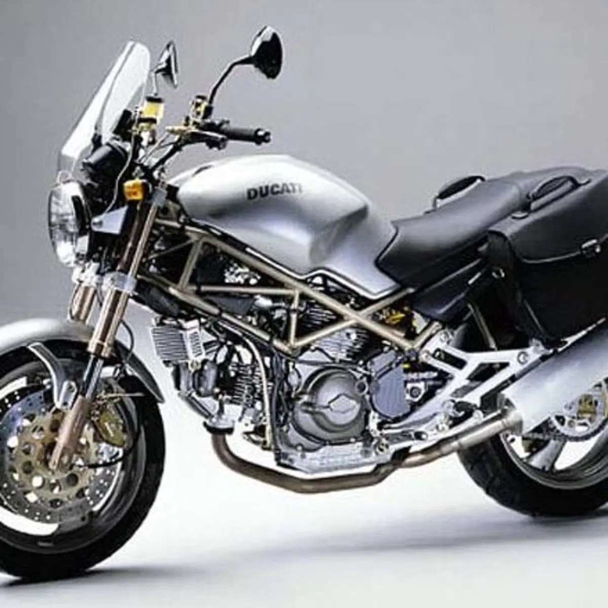 Ducati Monster 750 City (1998 - 02)