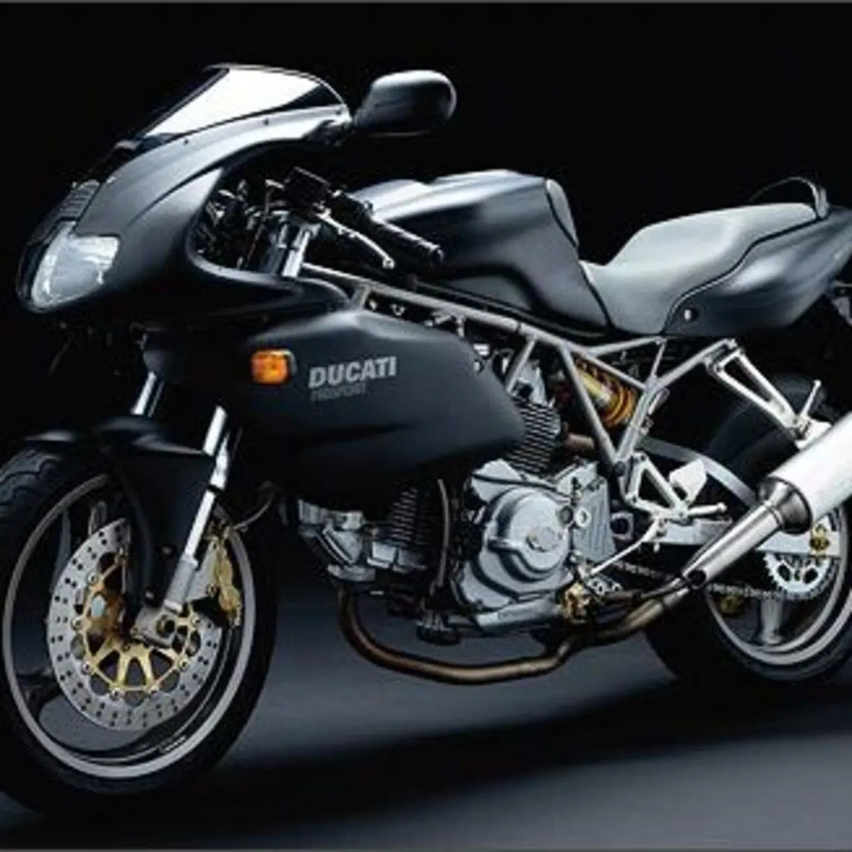 Ducati Sport 750 HF I.E. (2001 - 02)