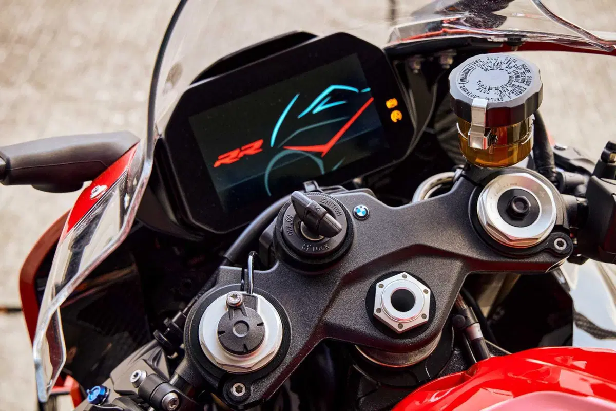 Evoluzione 2023 per la BMW S1000RR. Ecco le novità (29)
