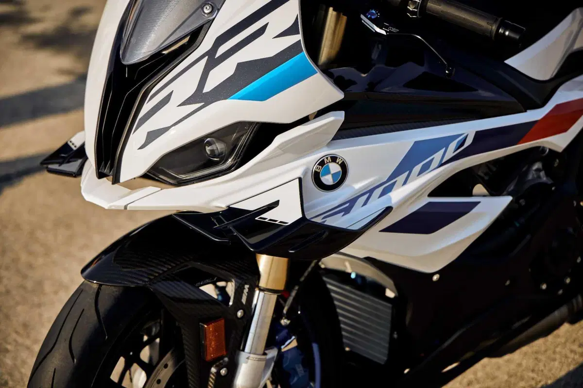 Evoluzione 2023 per la BMW S1000RR. Ecco le novità (33)