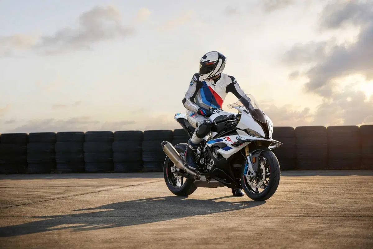 Evoluzione 2023 per la BMW S1000RR. Ecco le novità (42)