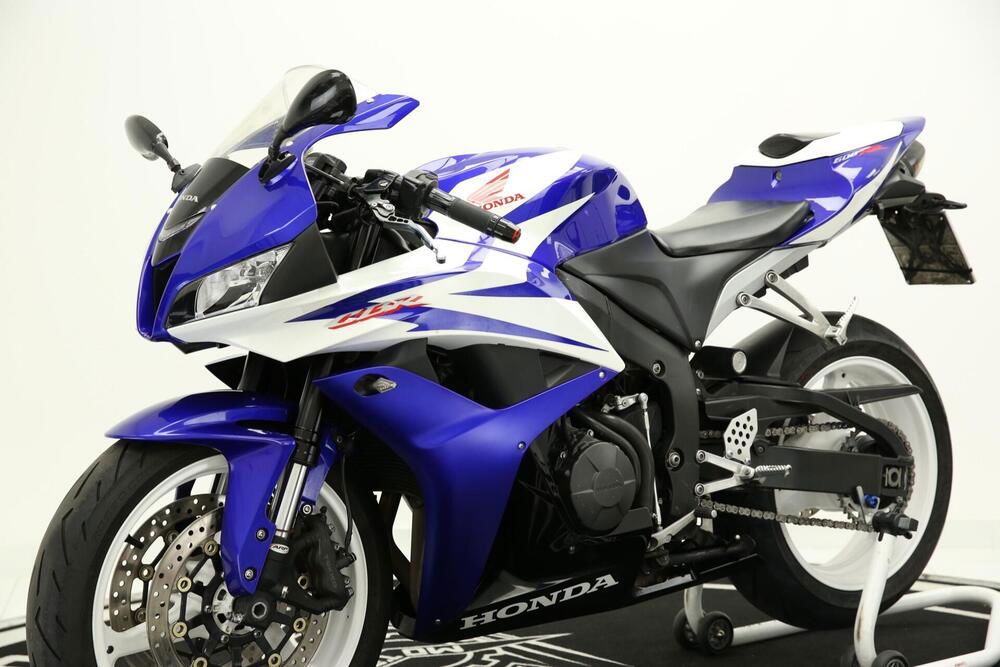 Honda CBR 600 RR (2007 - 08) (2)