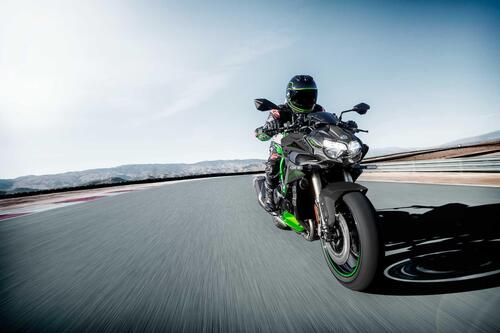 Niente paura, la Kawasaki Z H2 SE ci sarà anche nel 2023 (8)