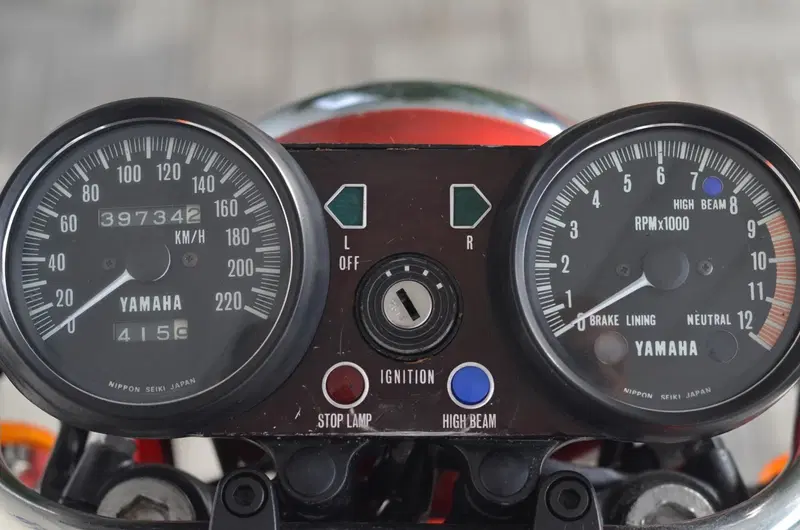Yamaha XS 500 CAFE RACER (12)