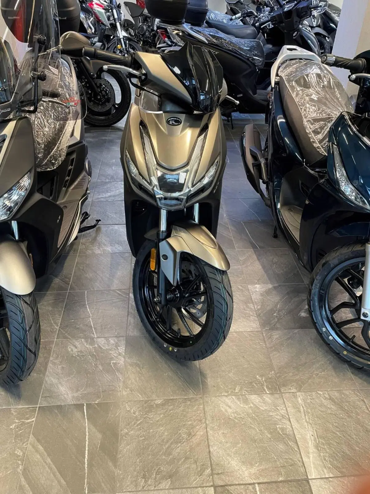 Kymco Agility 125 S (2022 - 26) (2)