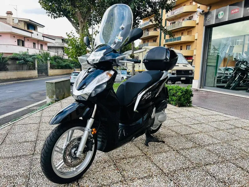 Honda SH 300 i ABS (2016 - 20) (8)