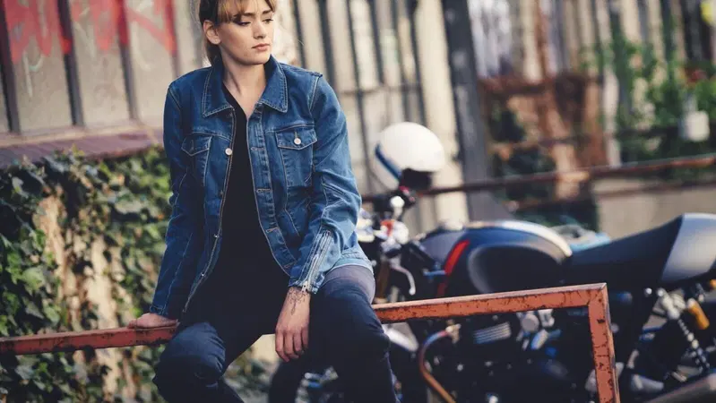 Louis Moto: abbigliamento tempo libero donna (con protezioni!)