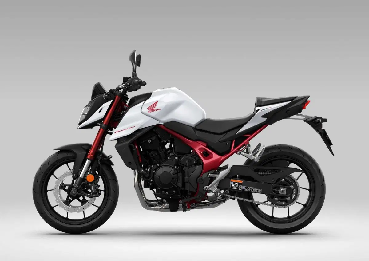 Ecco la nuova Honda CB750 Hornet 2023 [Video e Gallery] (4)