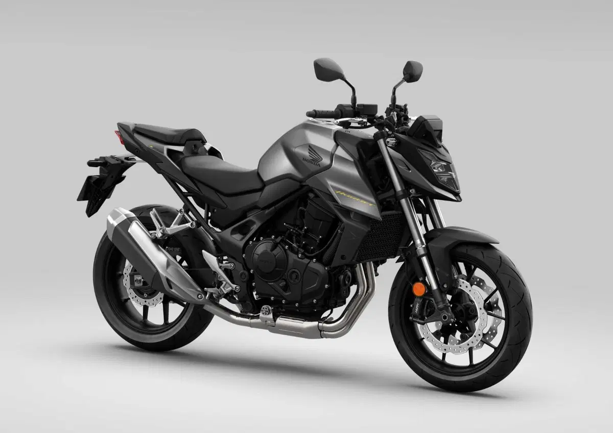 Ecco la nuova Honda CB750 Hornet 2023 [Video e Gallery] (10)