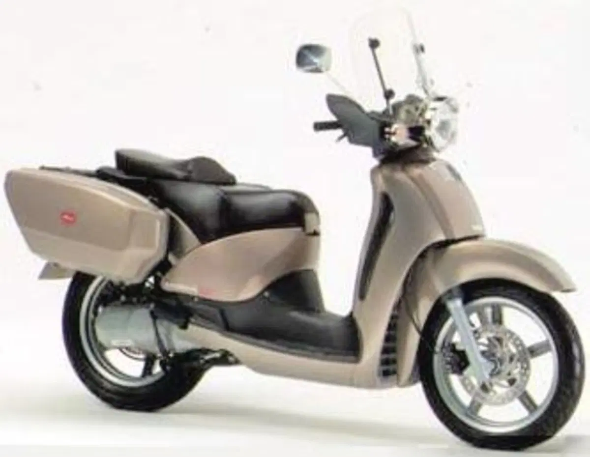 Aprilia Scarabeo 150 T (2000 - 02)
