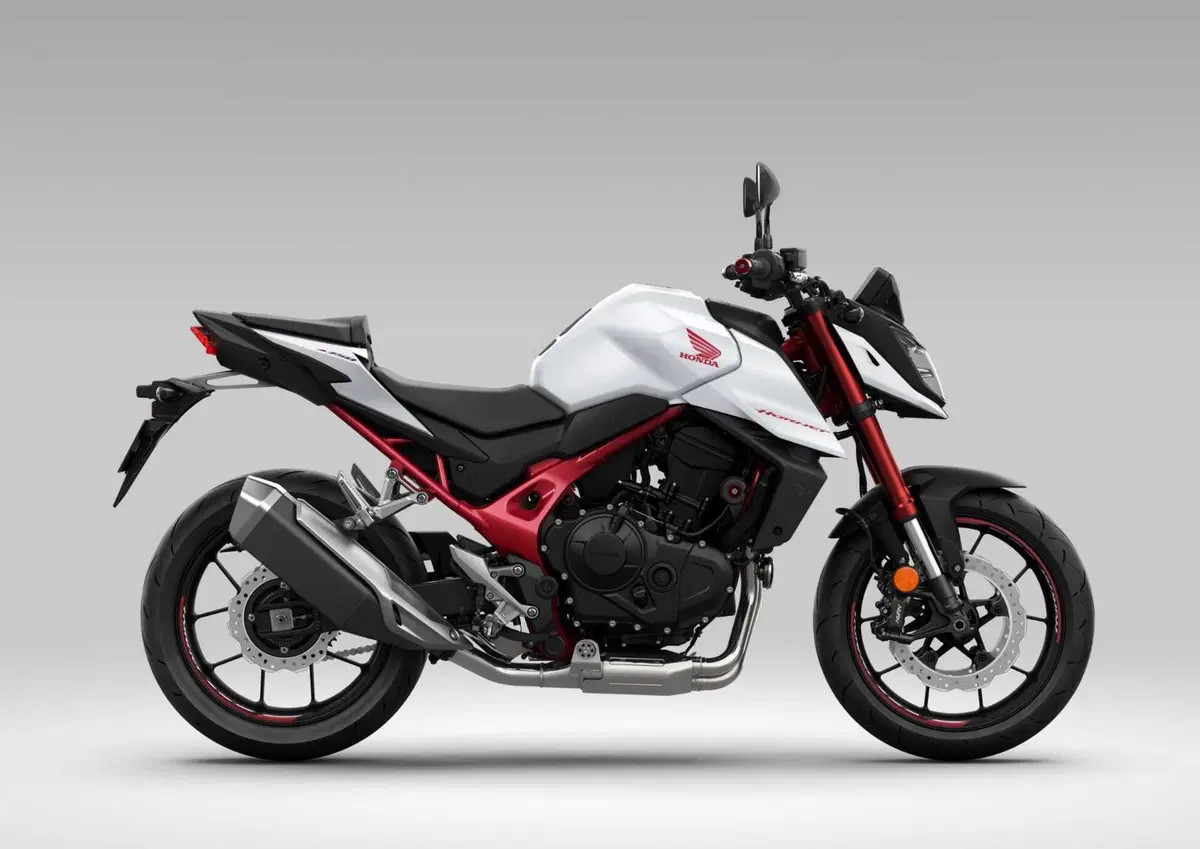 Ecco la nuova Honda CB750 Hornet 2023 [Video e Gallery] (6)