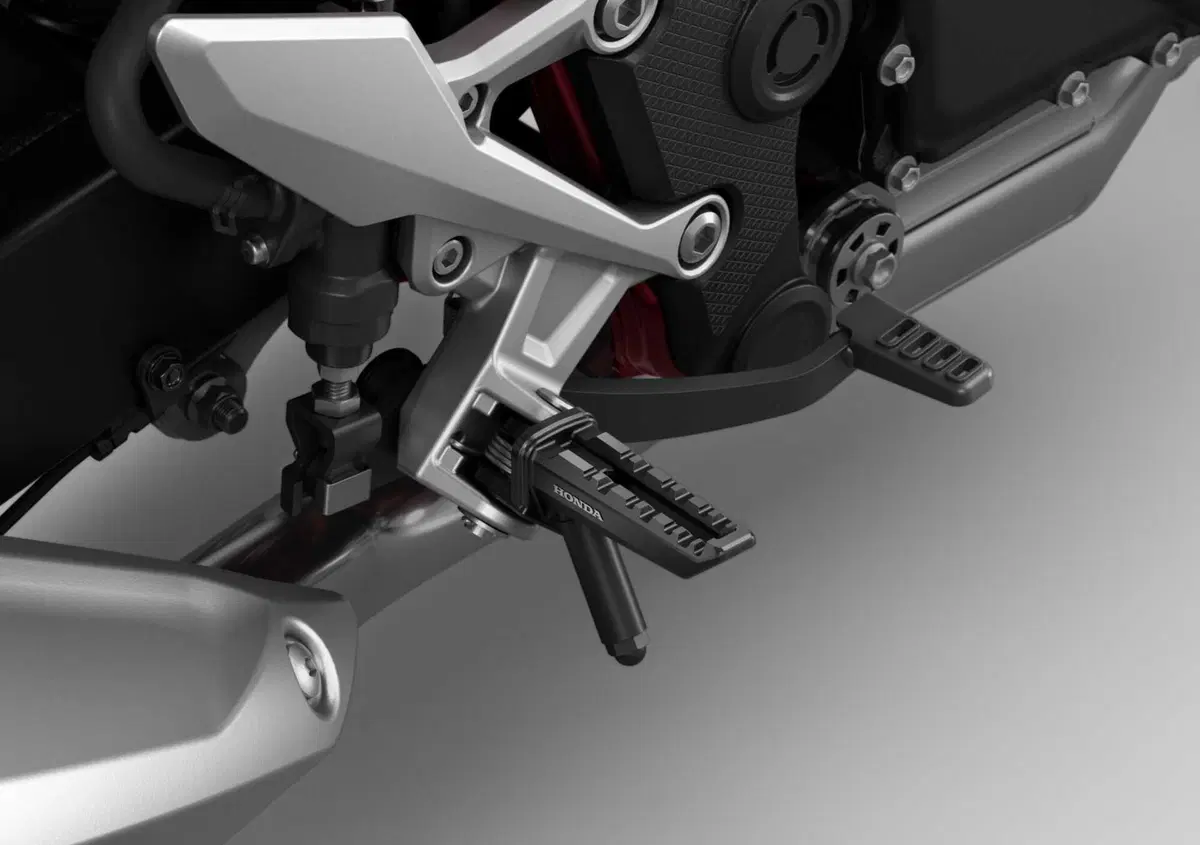 Ecco la nuova Honda CB750 Hornet 2023 [Video e Gallery] (22)