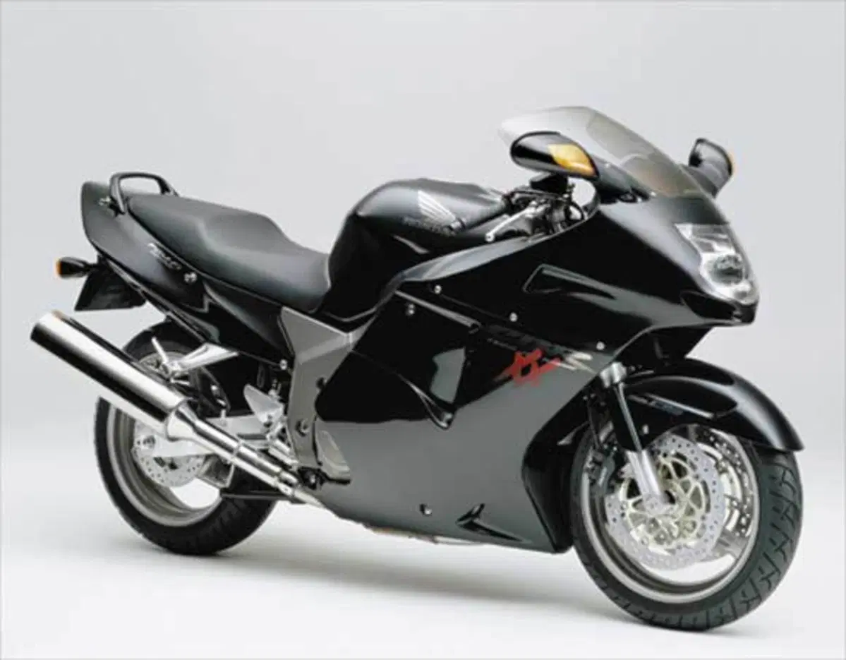 Honda CBR 1100 XX Superblackbird (1999 - 00)