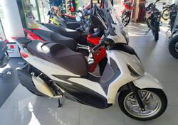 Piaggio Beverly 400 ABS-ASR (2021 - 24) nuova