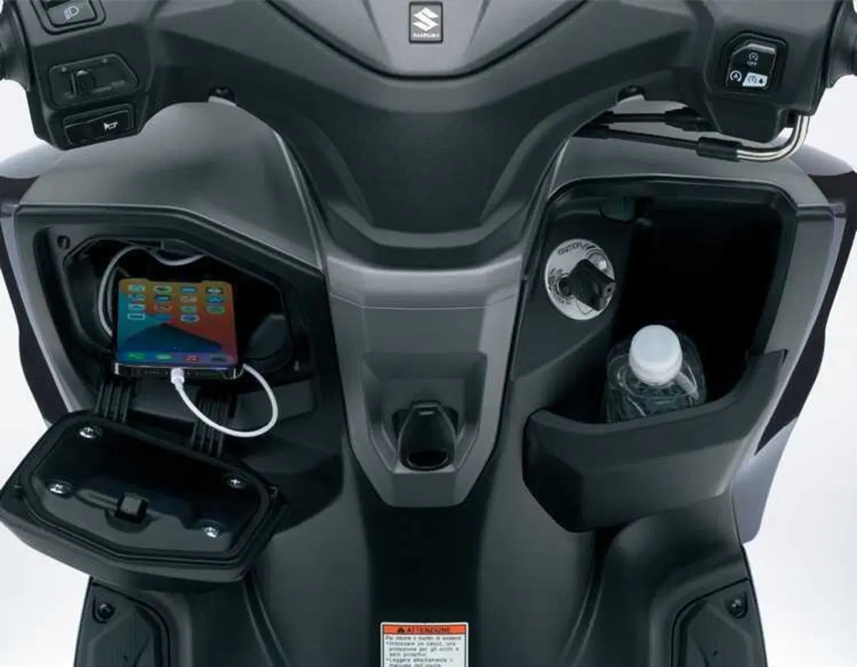 Suzuki Burgman Street 125 Executive. Si ferma per ripartire dai consumi (5)