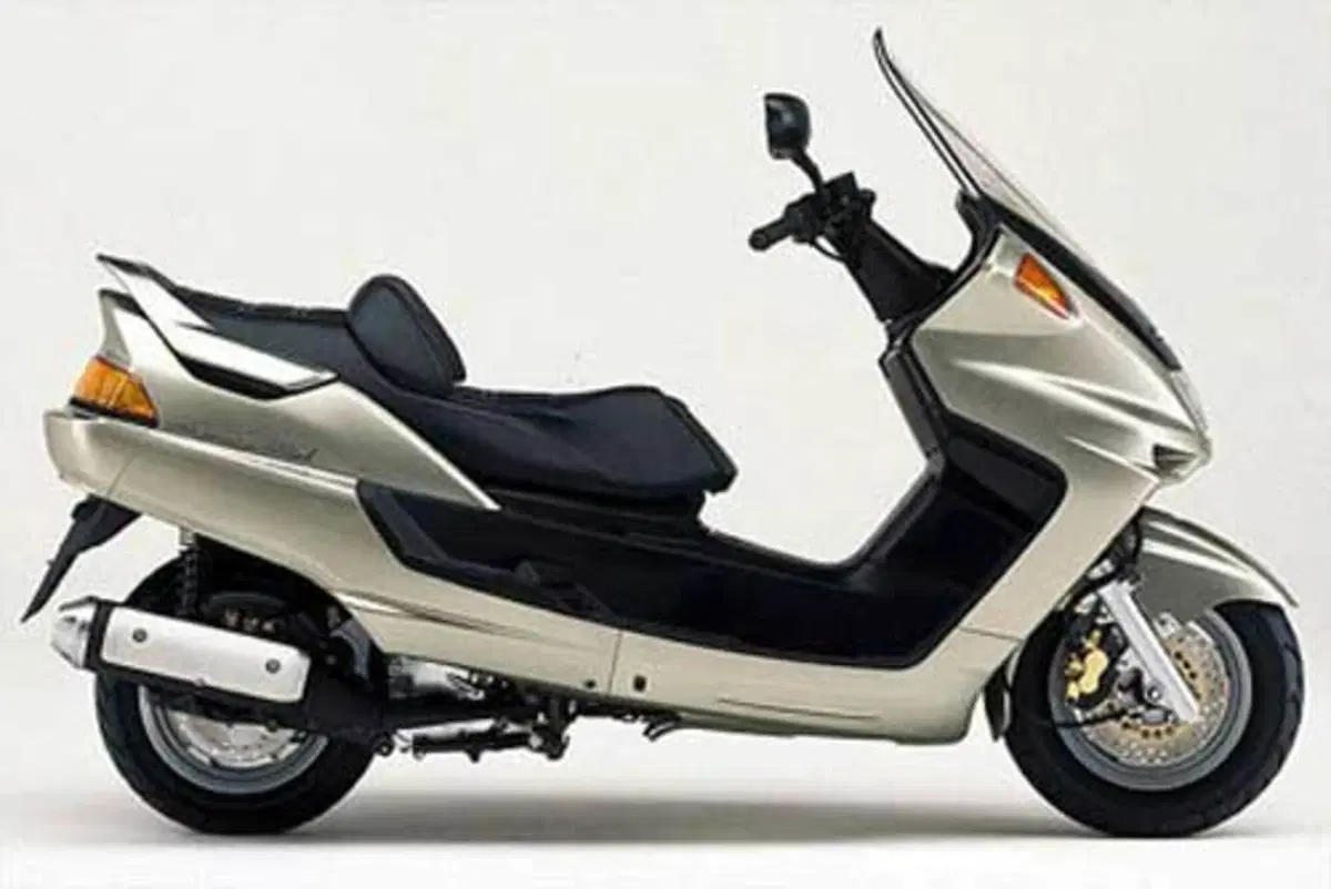 Yamaha Majesty 250 Majesty 250 (1999 - 06) (2)