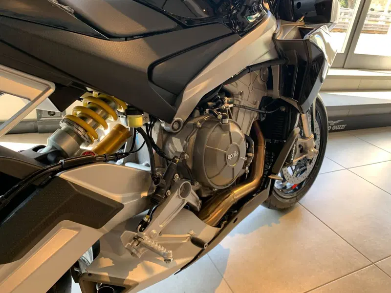 Aprilia Tuono 660 Factory (2022 - 24) (4)