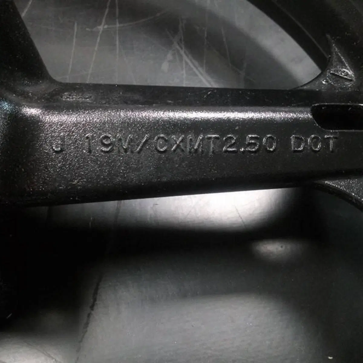 Cerchio anteriore DL650 Suzuki (11)