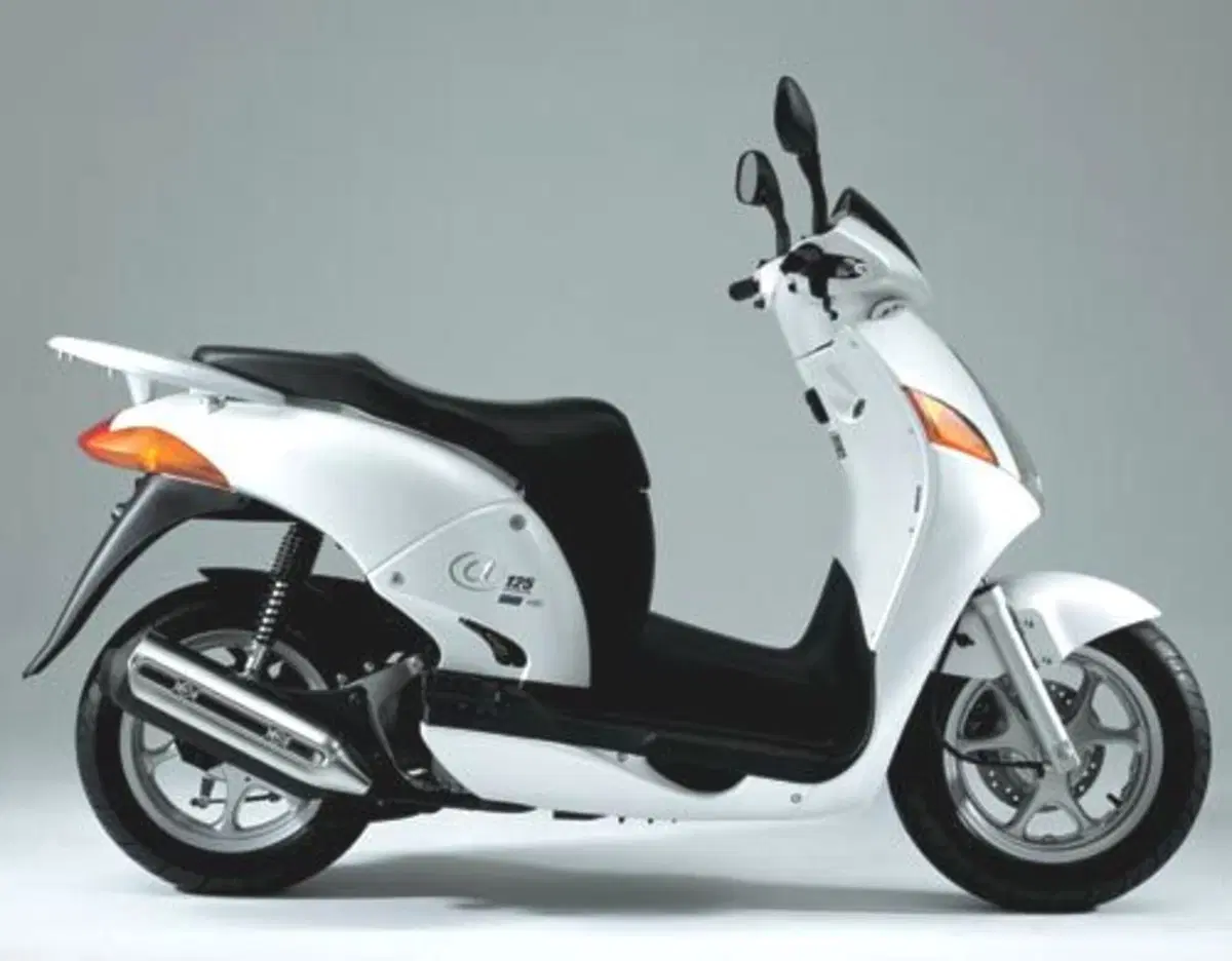Honda @ 125 ES (2000 - 04)