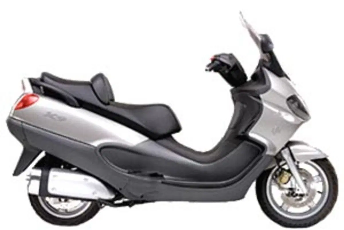 Piaggio X9 500