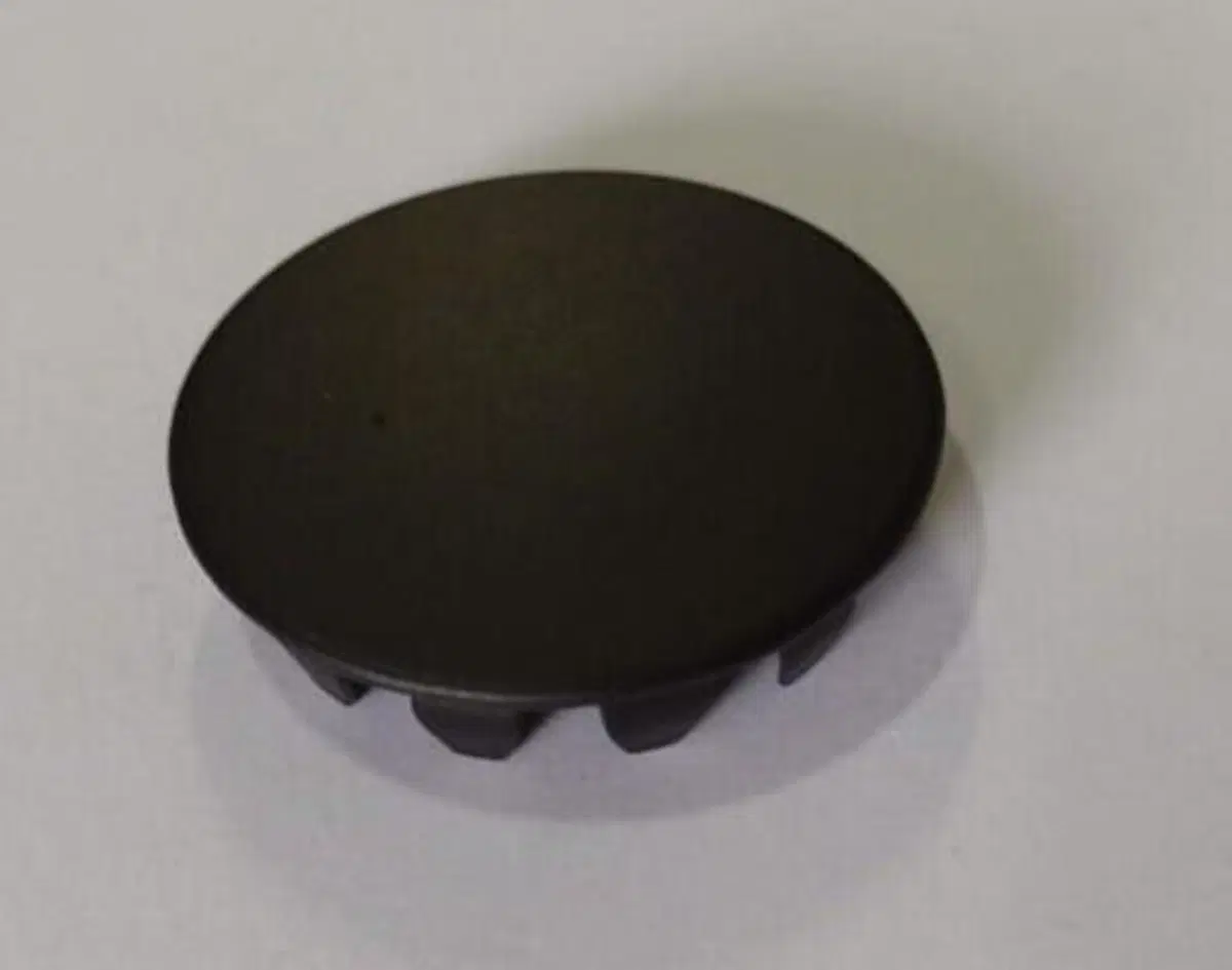 Tappo nero OPACO per supporto faro anteriore Sport 