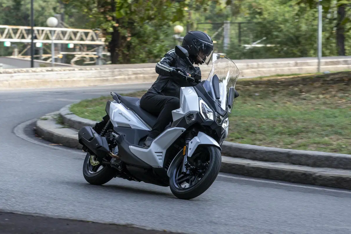SYM Joyride 300 TEST: la prova del 3! (11)