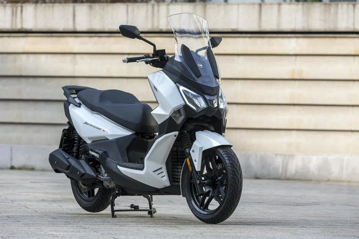 SYM Joyride 300 TEST: la prova del 3! (2)