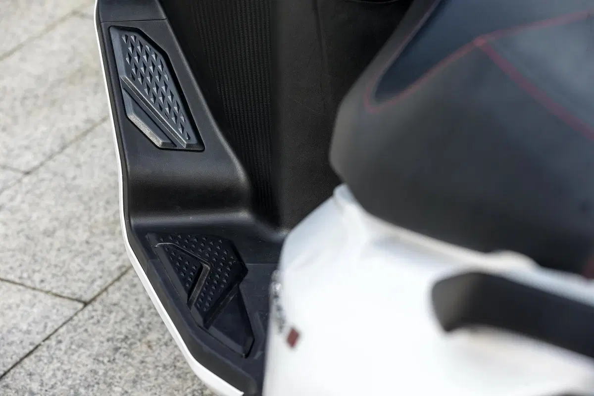 SYM Joyride 300 TEST: la prova del 3! (14)