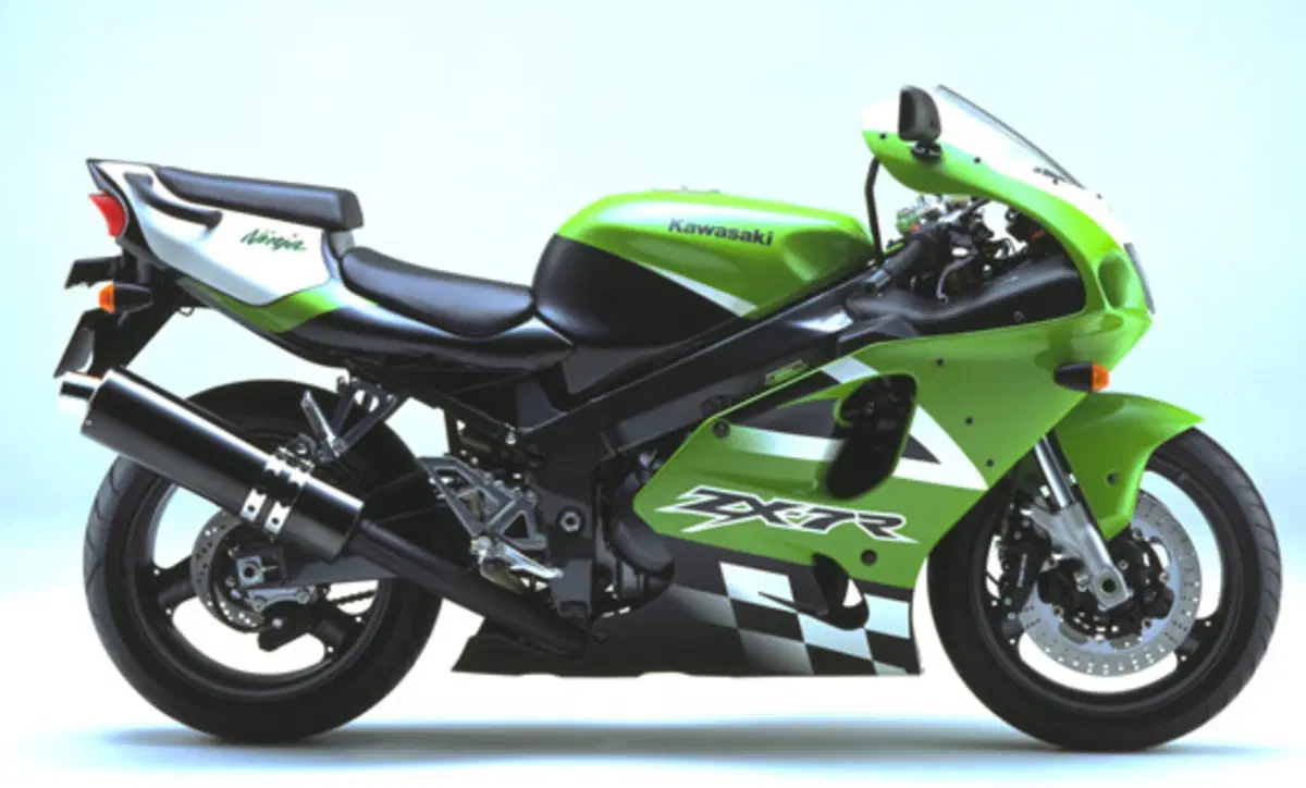 Kawasaki Ninja 750 ZX-7R (2001)